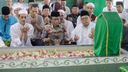 Momen Mahfud MD Ajak Warga Pasuruan Ziarah ke Makam Habib Abdullah