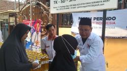 Caleg Partai Perindo M Badaruddin Gelar Bazar Minyak Goreng di Rungkut Surabaya<