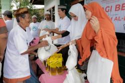 Gelar Bazar Tebus Murah, Tuan Guru Sahabat Ganjar Sumut Sosialisasikan Program Unggulan Ganjar-Mahfud