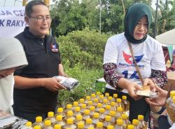 Caleg Perindo Badaruddin Sebut Bazar Minyak Goreng di Surabaya untuk Bantu Warga