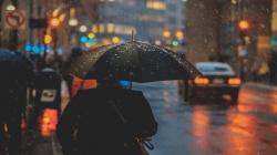 Mengapa Suara Hujan Bikin Tenang? Begini Penjelasannya