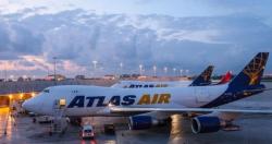 Pesawat Boeing 747-8 Atlas Air Mendarat Darurat, Api Keluar dari Sayap