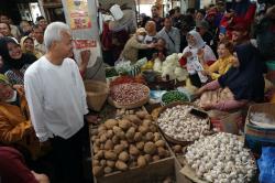 Pedagang Pasar Sayur Magetan Sebut Ganjar Pranowo Sosok Solutif Atasi Pembeli Sepi