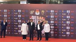 Cak Imin Tiba di Arena Debat Cawapres Didampingi Anies, Kompak Pakai Jas Hitam