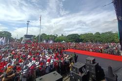 Suasana Kemeriahan Kampanye Akbar Hajatan Rakyat Ganjar-Mahfud di Bandung