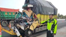 Kecelakaan di Tol Cipali Colt Diesel Tabrak Belakang Truk, Sopir Tewas Mengenaskan