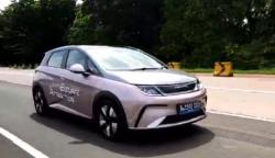 Jajal Mobil Listrik BYD Dolphin, Akselerasinya Bikin Kaget