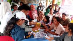 Bazar Minyak Goreng Murah Partai Perindo Bikin Warga Kabupaten Bekasi Tersenyum