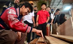 Alam Ganjar Kagum Lihat Kreativitas Anak Muda Dorong Ambarawa jadi Sentra Produksi Meja Biliard
