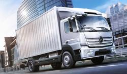 Musim Hujan, Ini Harus Diperhatikan Pengemudi Truk dan Bus agar Tidak Mengalami Aquaplaning