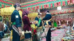 Mahfud MD Diberi Gelar Batin Perkasa Sai Bani Niti Hukum dari Kerajaan Skala Brak Lampung<