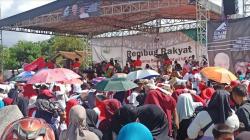 Ribuan Warga Pesawaran Antusias Tunggu Kedatangan Mahfud MD, Dihibur Jaranan dan Reog