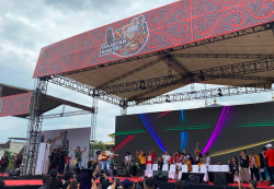 Slank Ramaikan Hajatan Rakyat Ganjar-Mahfud di Istana Maimun, Bawa Pesan Perdamaian
