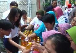 Selain Bazar Minyak Goreng, Caleg Perindo Natalia juga Gelar Pemeriksaan Kesehatan Gratis