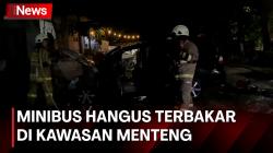 Diduga Korsleting Mesin, Sebuah Minibus Terbakar di Kawasan Menteng 