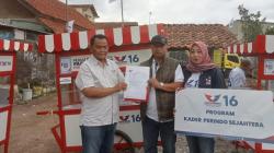 Gelar Program Kader Perindo Sejahtera di Nagreg, Caleg Abdul Khaliq  Bagikan Gerobak Usaha<