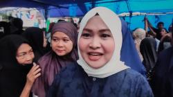 Senang Ada Bazar Minyak Goreng Murah, Warga Makassar Doakan Perindo Menang Pemilu<