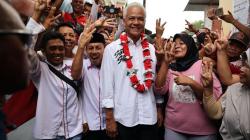 Tiba di Maluku, Ganjar Disambut Meriah Ribuan Warga <