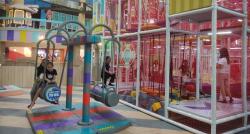 Liburan Akhir Pekan Asyik Bermain di Playground, Ada Volcano Slide hingga Ball Pool