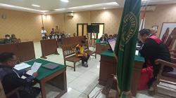 Sidang Lansia Dituduh Curi Ayam Milik Kades di Bojonegoro, Terdakwa Tolak Seluruh Dakwaan<