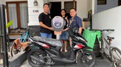 MNC Finance Berikan Hadiah Motor Program Gebyar Promo 2023 kepada Nasabah Loyal di Bekasi