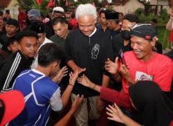 Kunjungi Purworejo, Ganjar Optimistis Indonesia Jadi Pusat Pembibitan Tanaman Dunia