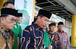 Jokowi Bantah Politisasi Bansos: Pemberian BLT Sudah dari Dulu!