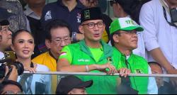 Kemeriahan Konser Salam Metal, Sandiaga Uno Asyik Joget Bareng Tipe X