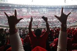 Konser Salam M3tal Dipenuhi Lautan Manusia Pendukung Ganjar-Mahfud di GBK