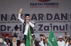 TGB Zainul Majdi Sebut Pasangan Ganjar-Mahfud Tanpa Beban Pimpin Indonesia<