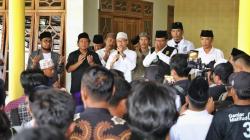 Tiba di Ponpes Sirrul Cholil Bangkalan, Mahfud MD Disambut Selawat Badar Ratusan Santri<