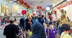 Viral, Pusat Grosir Tanah Abang Mendadak Mirip Bangkok, Bisa Belanja sambil Wisata!