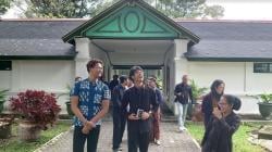 Ditemani Cucu Sri Sultan Hamengku Buwono X, Alam Ganjar Berkeliling Keraton Yogyakarta<