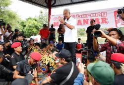 Temui Ribuan Seniman di Sleman, Ganjar Janji Tak Batasi Kebebasan Pelaku Seni