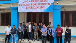 Ikatan Alumni UKI Peringatkan Jokowi: Kewibawaan Negarawan Presiden Runtuh sejak Putusan MK