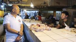 Pedagang Pasar ITC Kebon Kalapa Bandung Sampaikan Keluhan kepada Caleg Perindo Djoni Toat