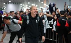 Senasib dengan STY Dulu, Jurgen Klinsmann Juga Dilempari Suporter Timnas Korea Selatan 