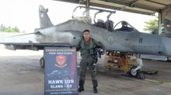 Putra asal Sintang Letda Pnb Dymas Ageng Sukses Terbang Solo Pesawat Tempur Hawk 109 <