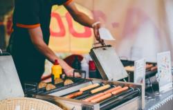 8 Jualan Makanan Unik yang Laris Manis, Yuk Coba!