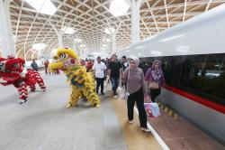 Jumlah Penumpang Kereta Cepat Whoosh Meningkat 50 Persen saat Libur Panjang