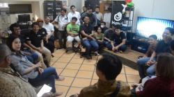 Wamenparekraf Angela Tanoesoedibjo Kunjungi Rumah Produksi Game di Surabaya<