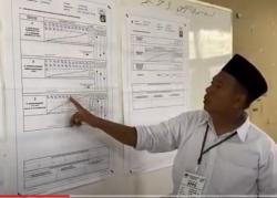 Anies-Muhaimin Tumbang di TPS Ibunda Cak Imin Mencoblos di Denanyar Jombang