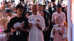 Nyoblos Bareng Orang Tua, Alam Ganjar Yakin Sang Ayah Menang<