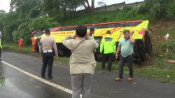 Korban Kecelakaan Bus Arimbi di Tol Cipularang Dilarikan ke RS Abdul Radjak Purwakarta