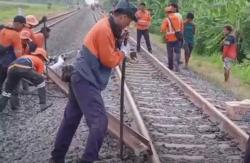 Imbas KA Tabrak Dump Truk di Brebes, Jalur Ganda Jakarta-Purwokerto Gunakan 1 Lajur