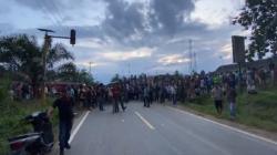 Jalinsum di Muratara Lumpuh Total 3 Jam usai Diblokir Ratusan Warga<
