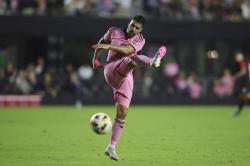 Luis Suarez Nyaris Gabung ke Real Madrid namun Batal, Karim Benzema dan Arsenal Kena Getahnya