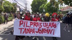 Demo Puluhan Warga Yogyakarta Minta Bawaslu Berani Tindak Kecurangan Pemilu 2024<