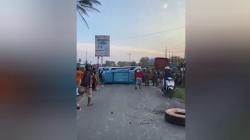 Kecelakaan Angkot Terbalik di Simalungun, Sejumlah Pelajar Luka Tergeletak di Jalan<