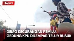 Gedung KPU Dilempari Telur Busuk dan Bangkai Tikus oleh Emak-Emak